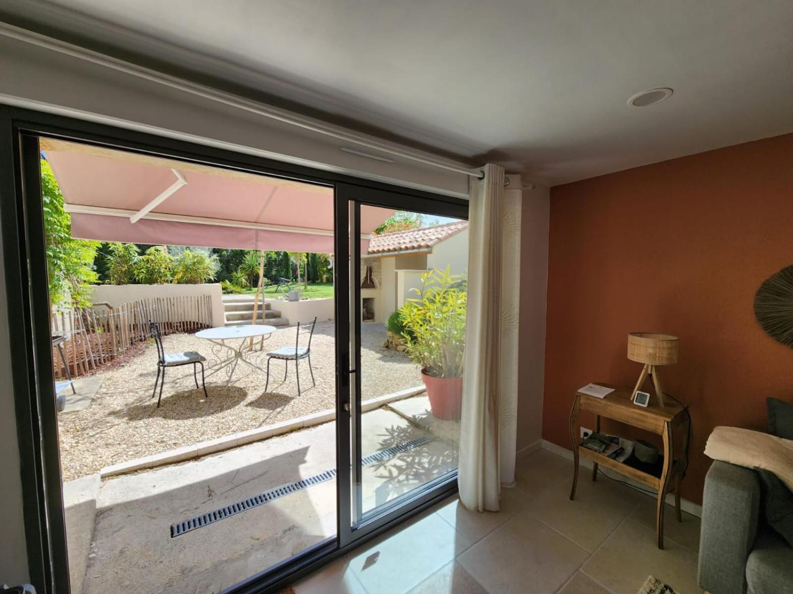 Myluberon-Appartement Au Pied Du Luberon Lauris ภายนอก รูปภาพ
